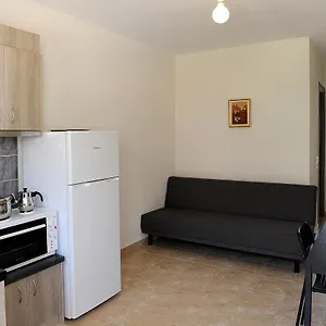 Rodon Loutra Apartament